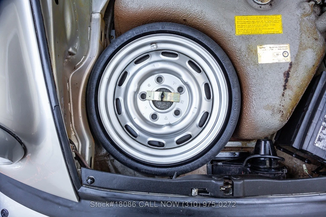 1984 Porsche 911 Carrera 3.2 - Image 27 of 31