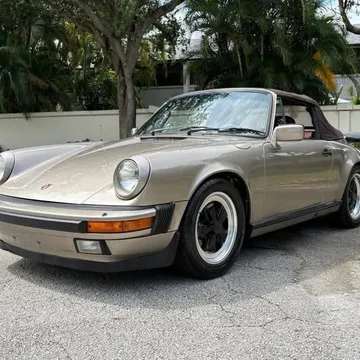 1984 Porsche 911 Carrera Cabriolet