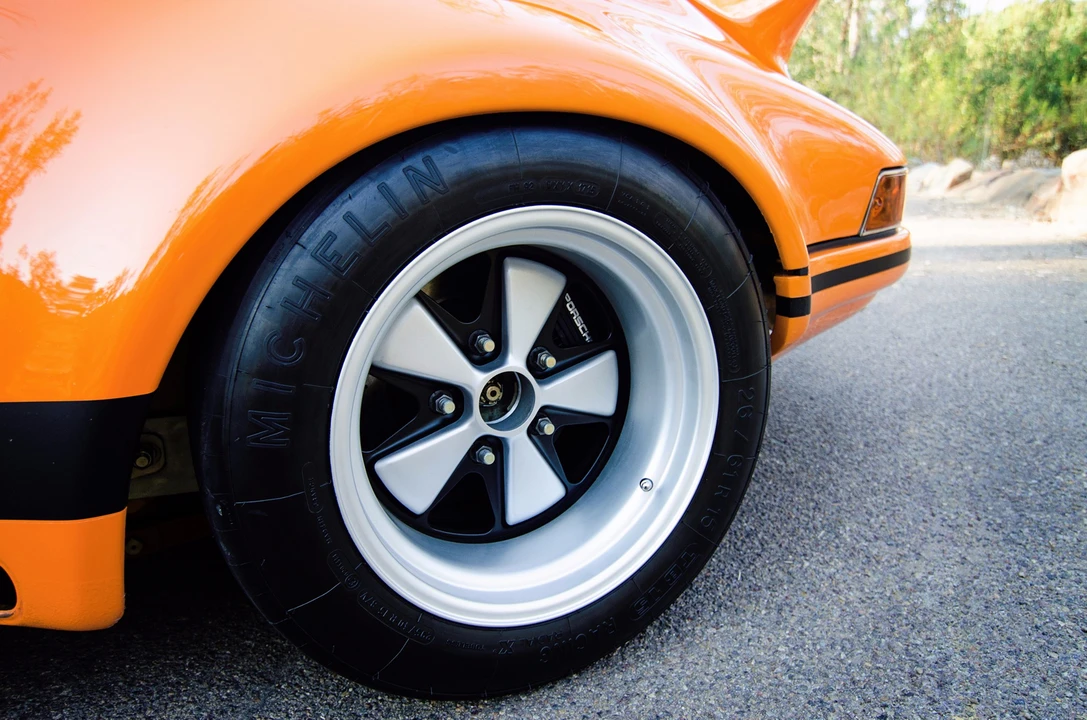 1984 Porsche 911 Carrera 3.2 - Image 12 of 31