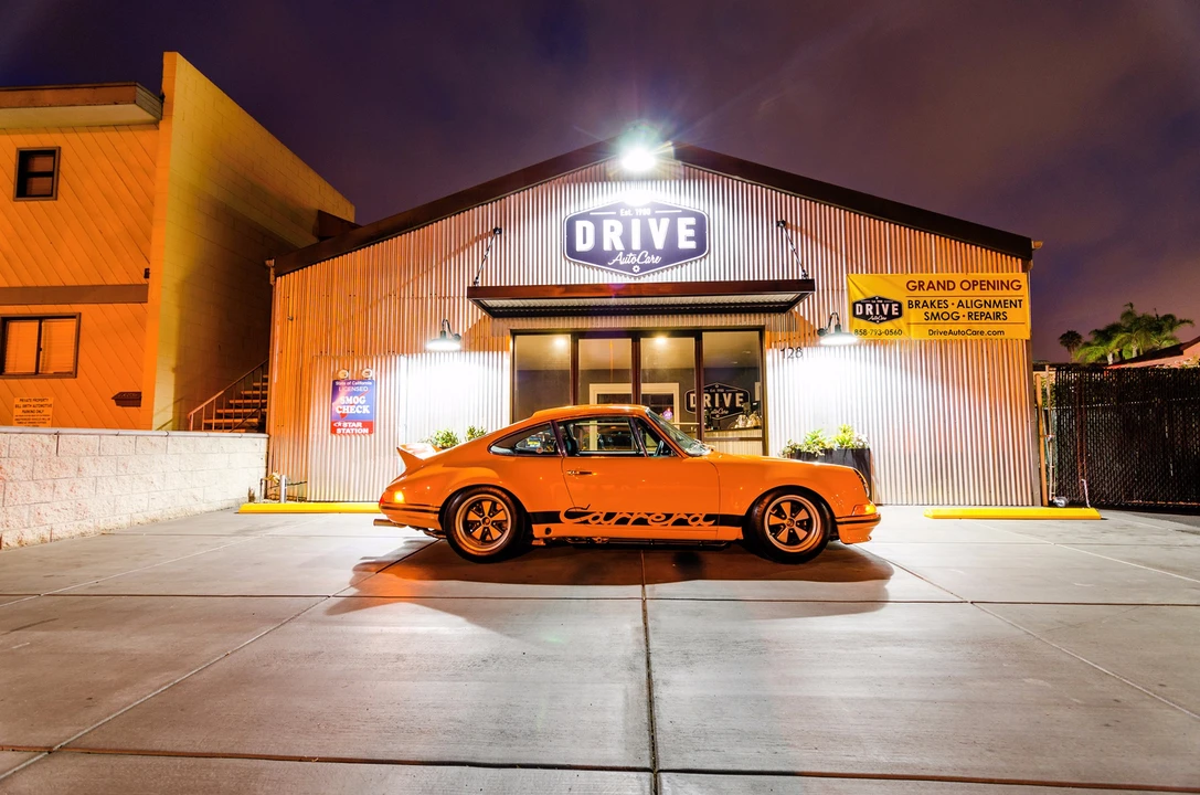 1984 Porsche 911 Carrera 3.2 - Image 11 of 31