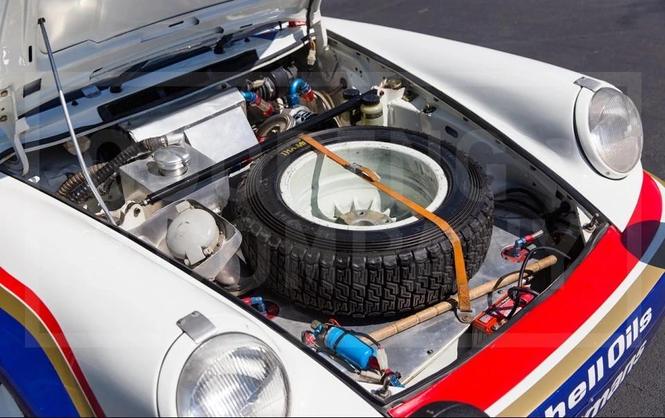 1984 Porsche 911 - Image 15 of 17