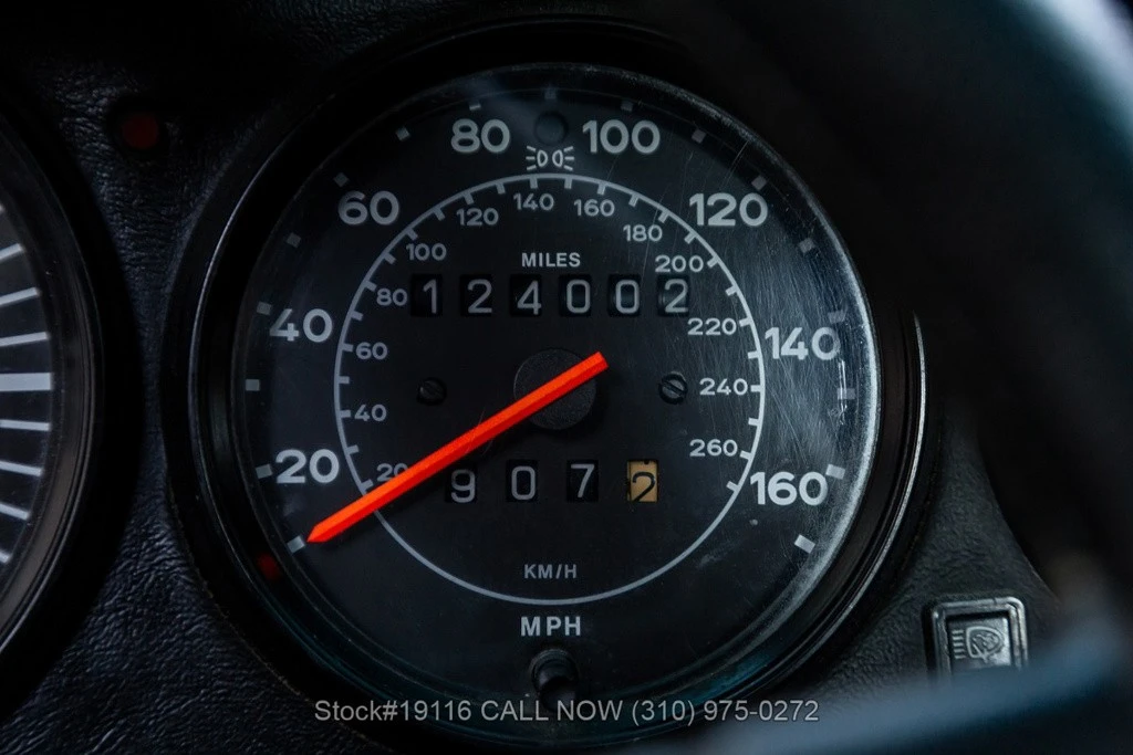 1984 Porsche 911 Carrera 3.2 - Image 20 of 24