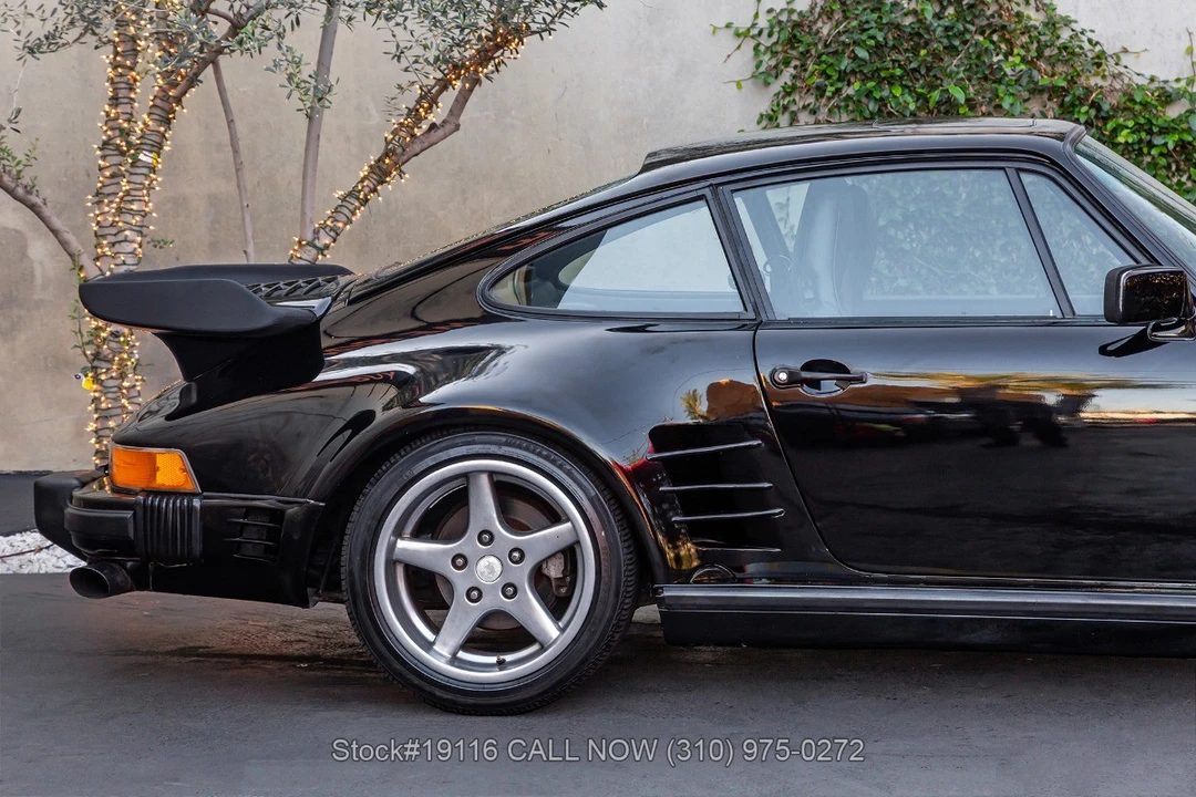 1984 Porsche 911 Carrera 3.2 - Image 12 of 31