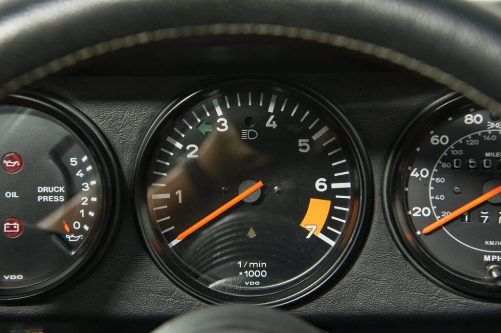 1984 Porsche 911 Carrera 3.2 - Image 27 of 31