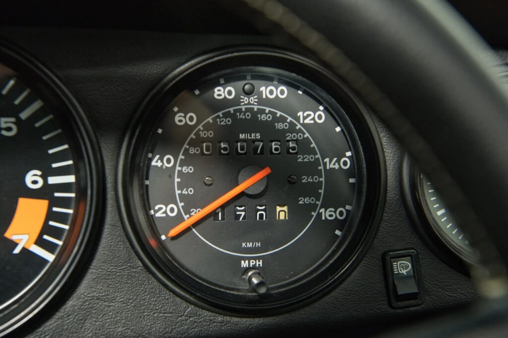 1984 Porsche 911 Carrera 3.2 - Image 28 of 31