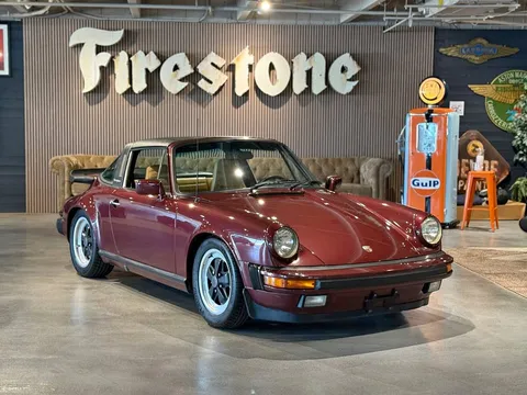 1984 Porsche 911 Carrera Targa