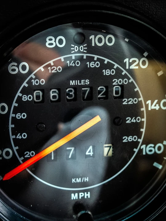 1984 Porsche 911 Carrera 3.2 - Image 7 of 20