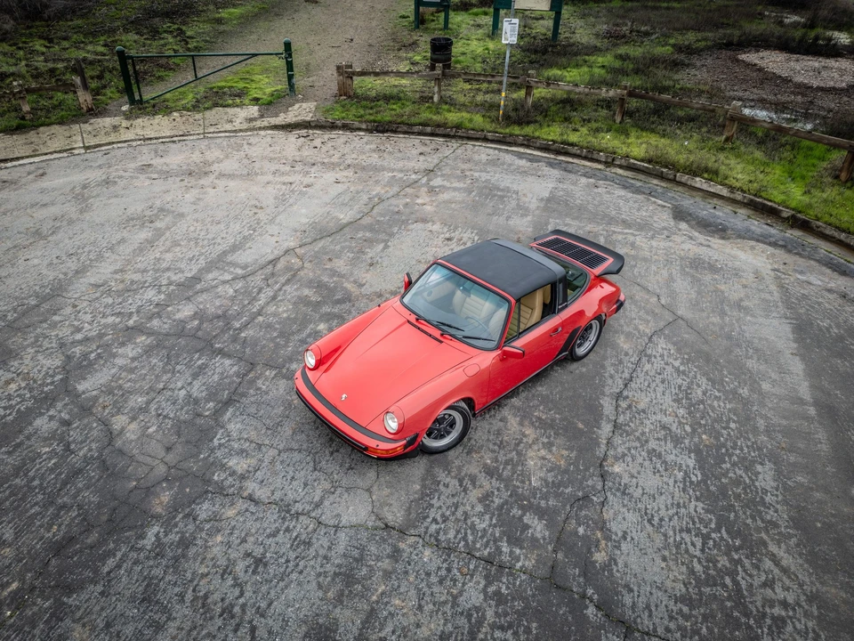 1984 Porsche 911 Carrera 3.2 - Image 3 of 20