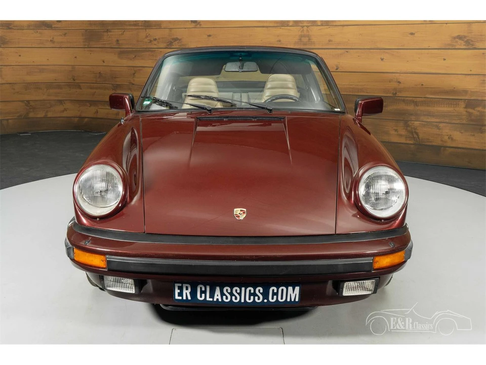 1984 Porsche 911 Carrera 3.2 - Image 9 of 19