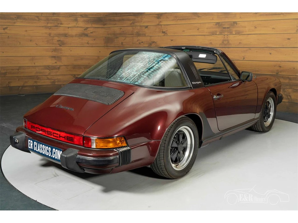 1984 Porsche 911 Carrera 3.2 - Image 13 of 19