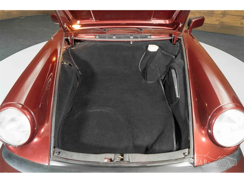 1984 Porsche 911 Carrera 3.2 - Image 6 of 19