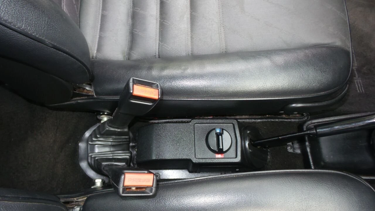 1984 Porsche 911 Carrera 3.2 - Image 8 of 15