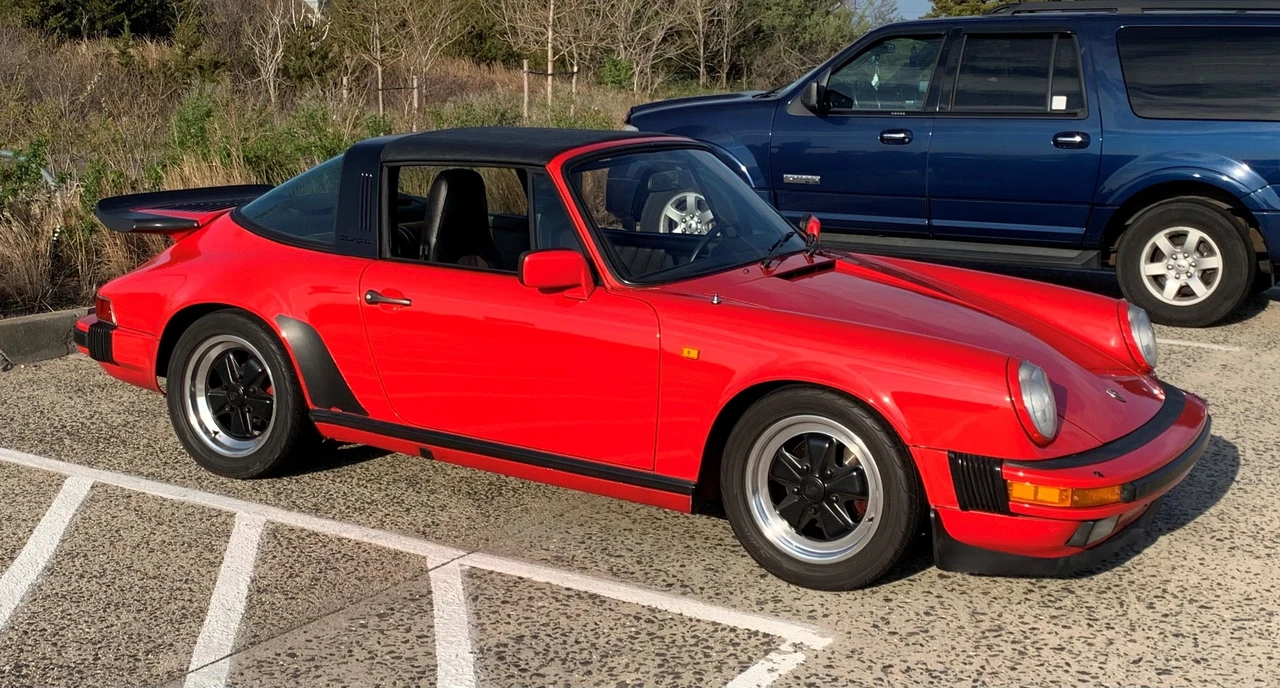 1984 Porsche 911 Carrera 3.2 - Image 11 of 15
