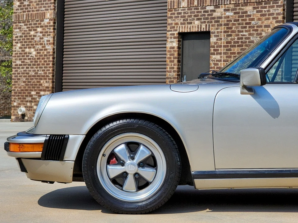 1984 Porsche 911 Carrera 3.2 - Image 5 of 31