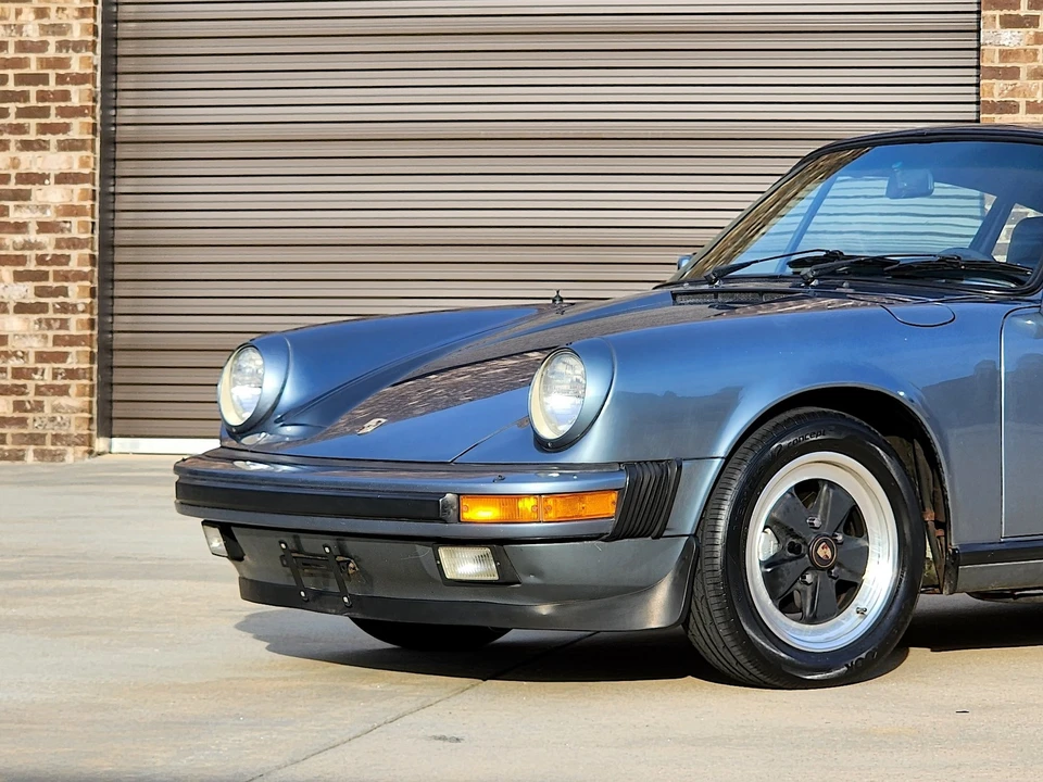 1984 Porsche 911 Carrera 3.2 - Image 7 of 21