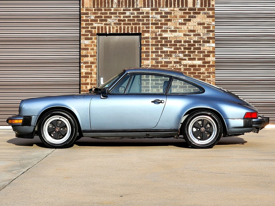 1984 Porsche 911 Carrera 3.2 - Image 2 of 21