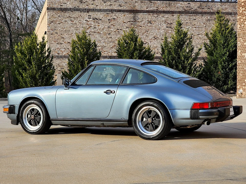 1984 Porsche 911 Carrera 3.2 - Image 13 of 21