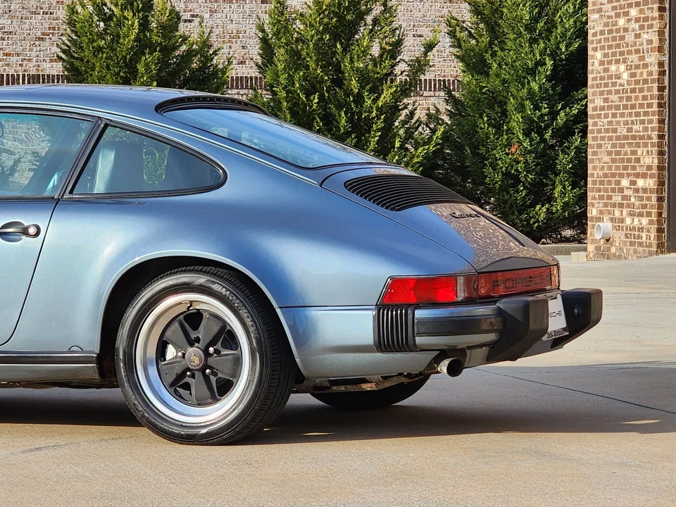 1984 Porsche 911 Carrera 3.2 - Image 11 of 21