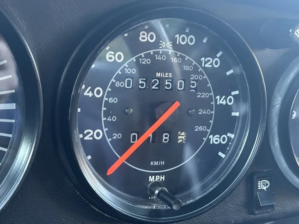1984 Porsche 911 Carrera 3.2 - Image 15 of 21