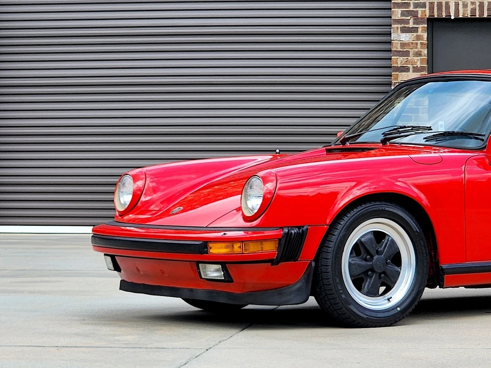 1984 Porsche 911 Carrera 3.2 - Image 5 of 31