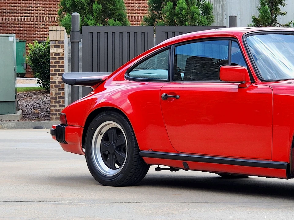 1984 Porsche 911 Carrera 3.2 - Image 19 of 31