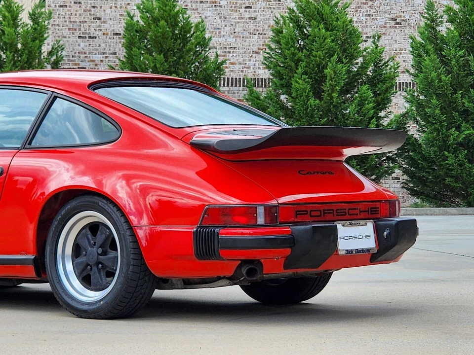 1984 Porsche 911 Carrera 3.2 - Image 9 of 31