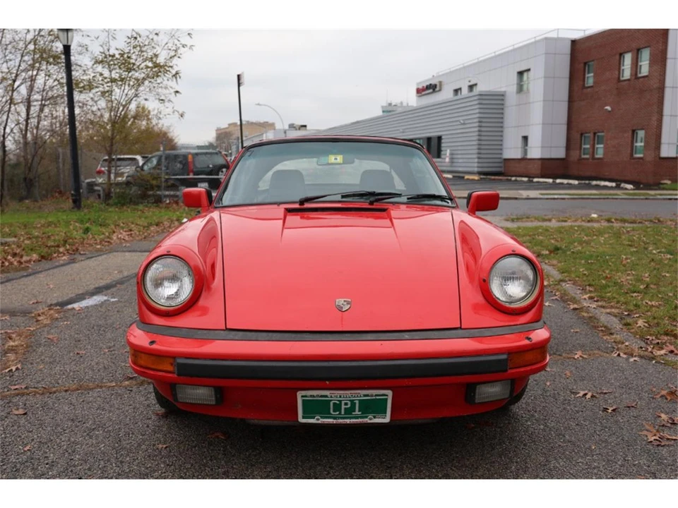 1984 Porsche 911 Carrera 3.2 - Image 5 of 10