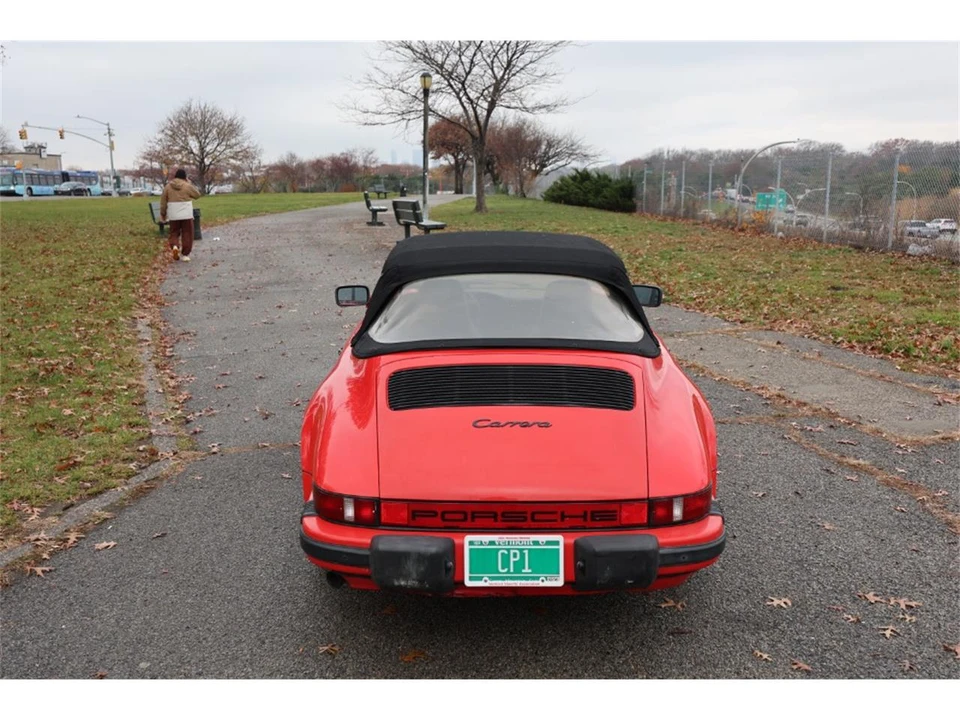 1984 Porsche 911 Carrera 3.2 - Image 6 of 10
