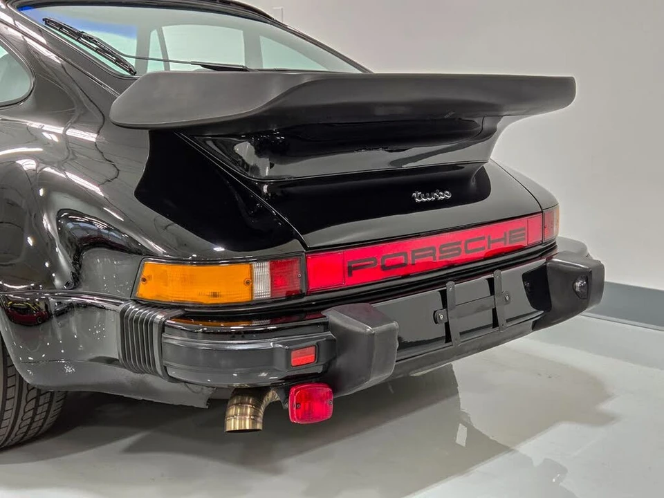 1984 Porsche 911 Carrera 3.2 - Image 9 of 14