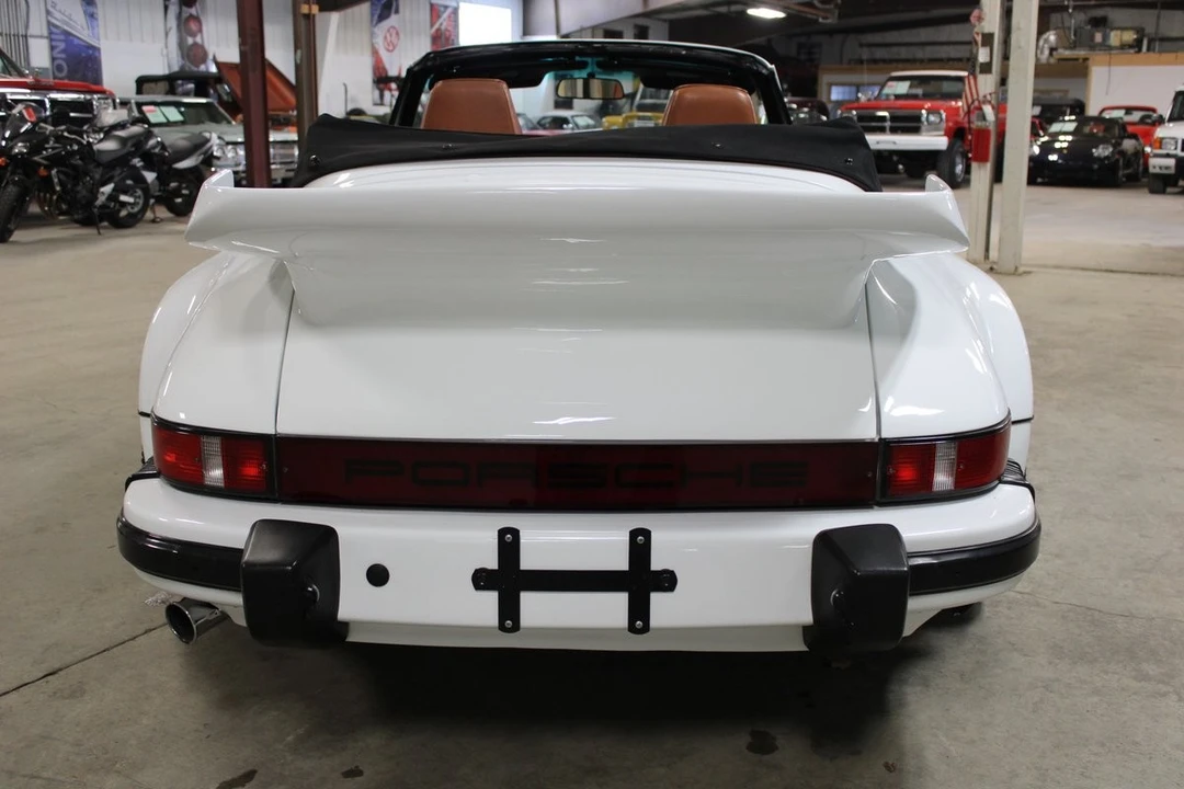 1984 Porsche 911 Carrera 3.2 - Image 28 of 31