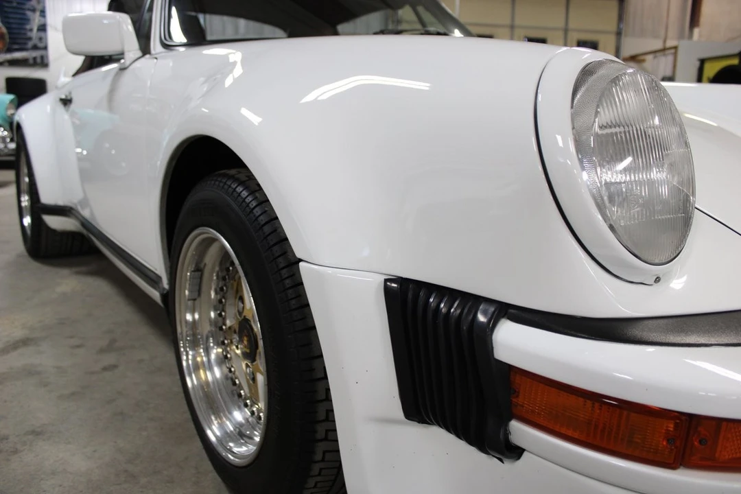 1984 Porsche 911 Carrera 3.2 - Image 15 of 31
