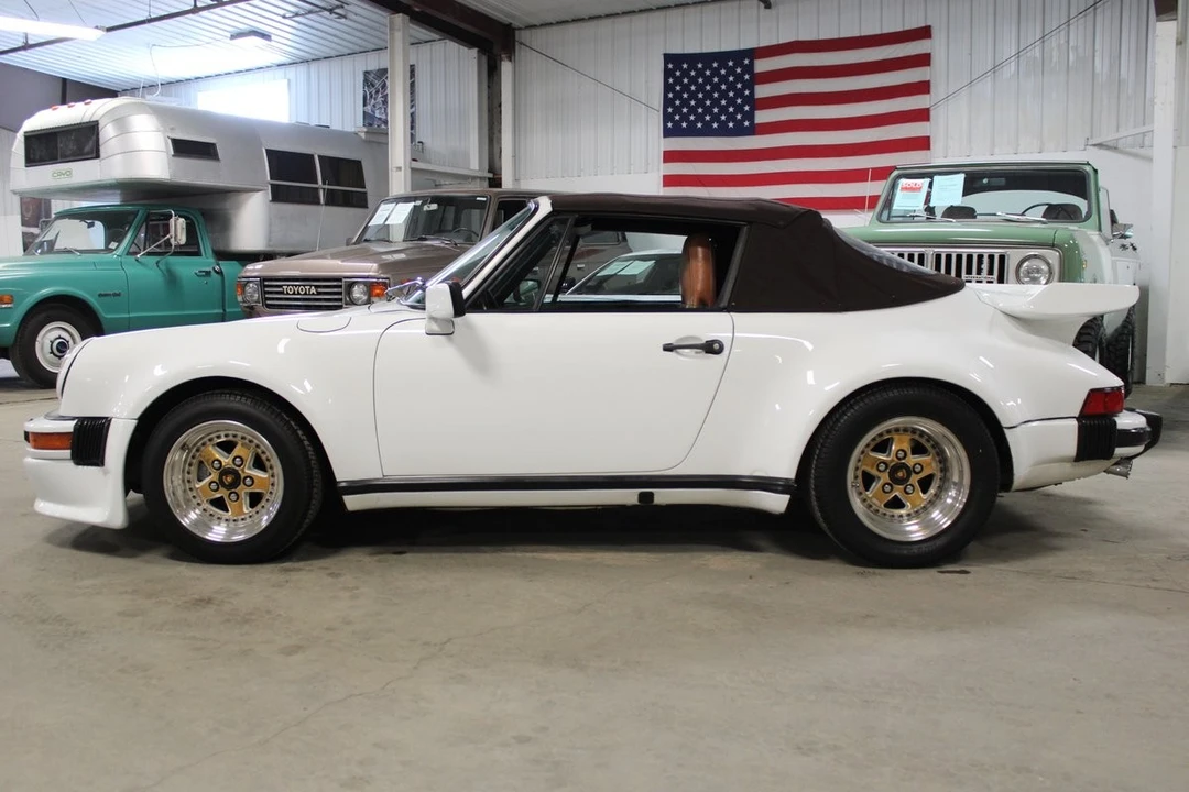 1984 Porsche 911 Carrera 3.2 - Image 3 of 31