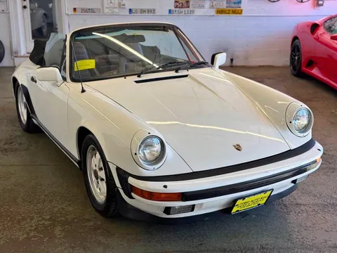1984 Porsche 911 Carrera Cabriolet