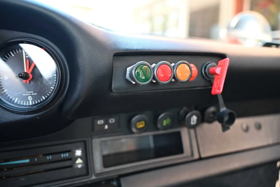 1984 Porsche 911 Carrera 3.2 - Image 12 of 18