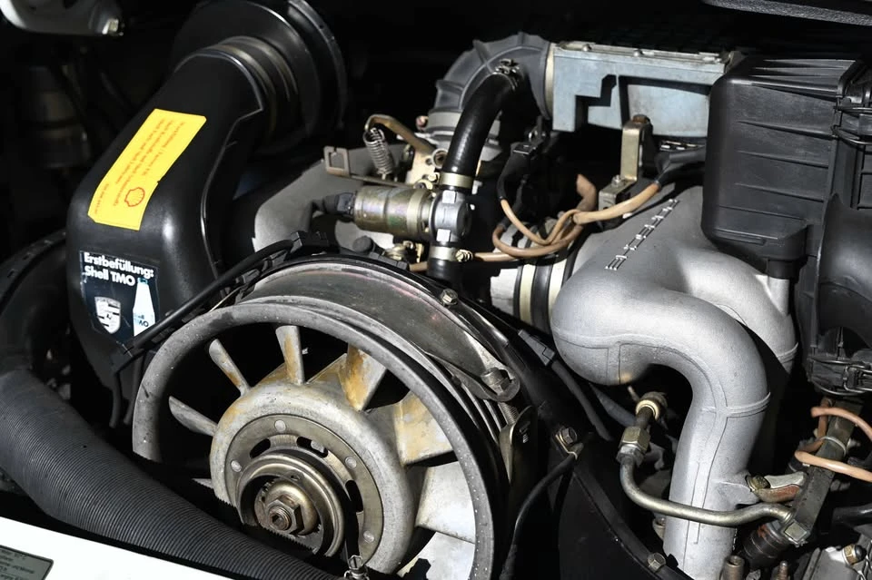 1984 Porsche 911 Carrera 3.2 - Image 18 of 18
