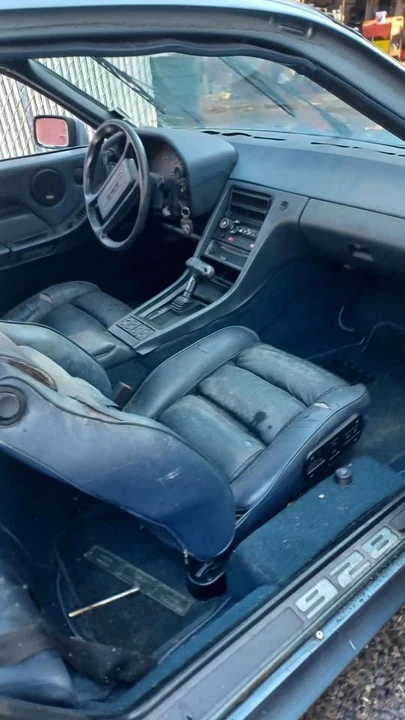 1984 Porsche 928 - Image 9 of 13
