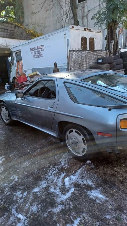 1984 Porsche 928 - Image 13 of 13