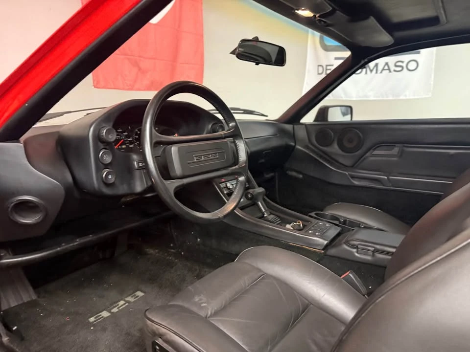 1984 Porsche 928 - Image 7 of 10