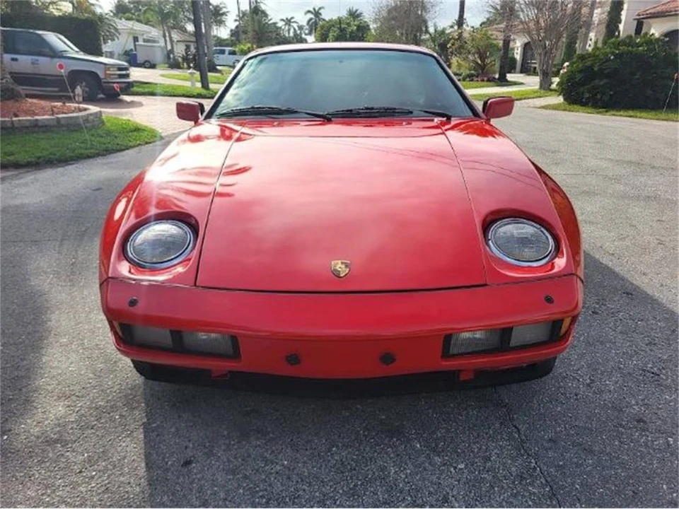 1984 Porsche 928 S - Image 10 of 13