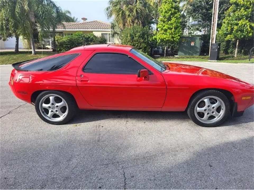 1984 Porsche 928 S - Image 12 of 13