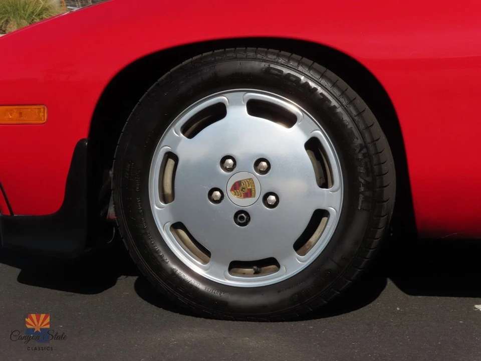 1984 Porsche 928 S - Image 17 of 21