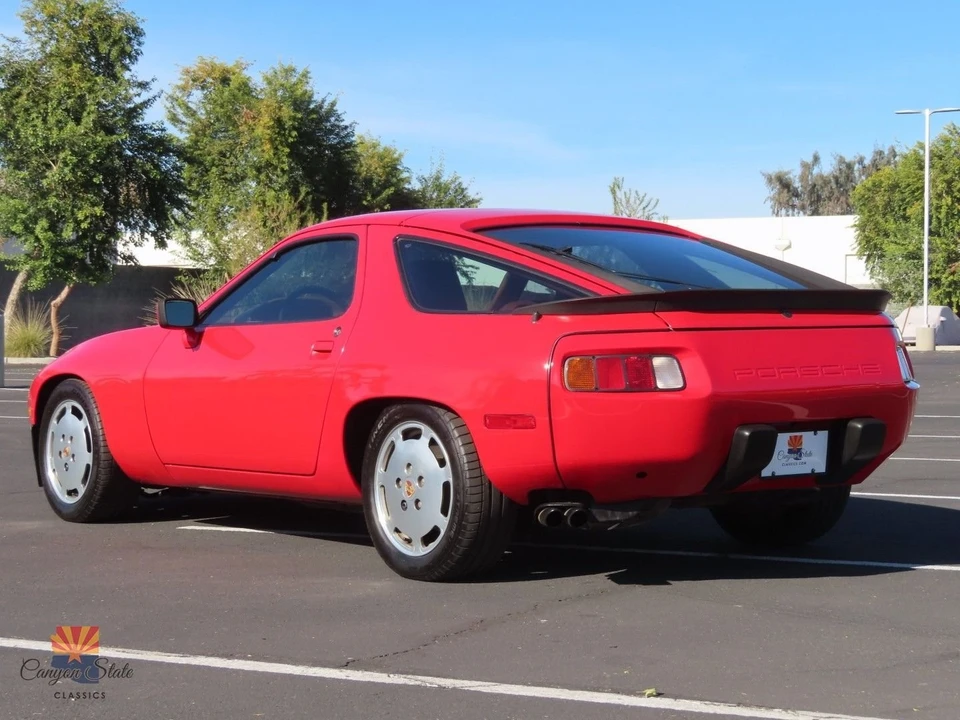 1984 Porsche 928 S - Image 12 of 21