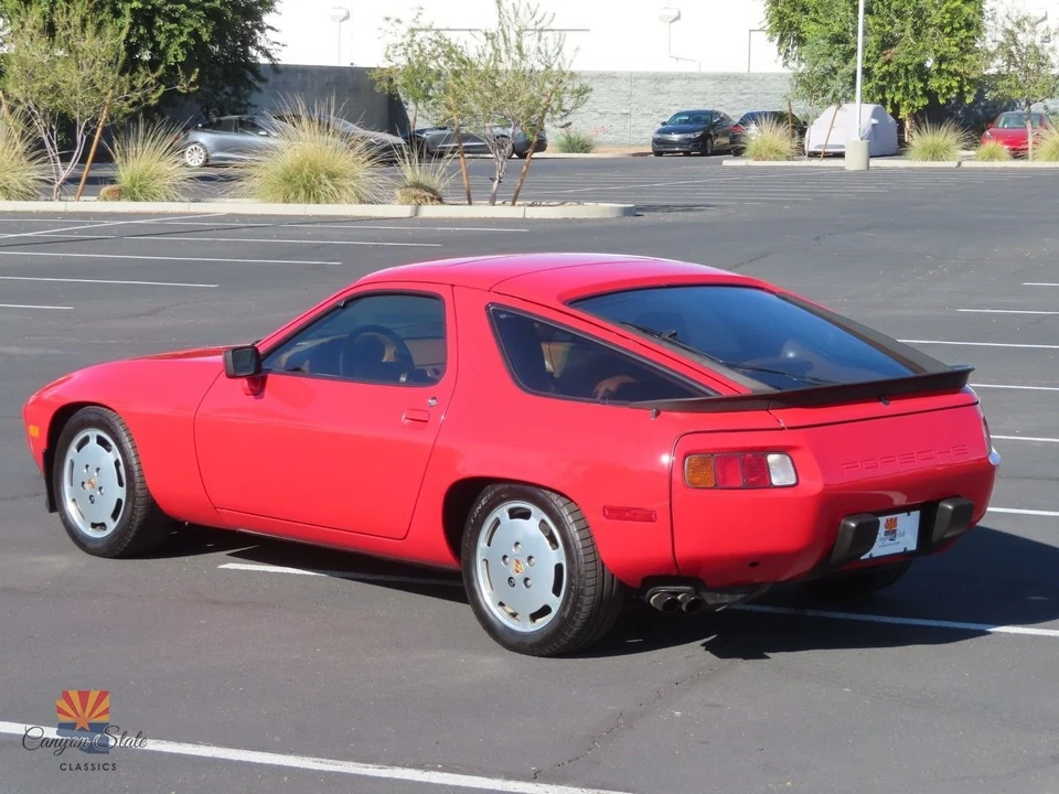 1984 Porsche 928 S - Image 11 of 21