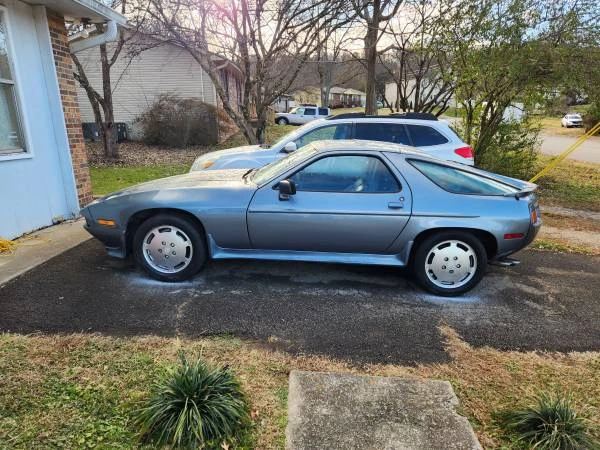 1984 Porsche 928 S - Image 10 of 18