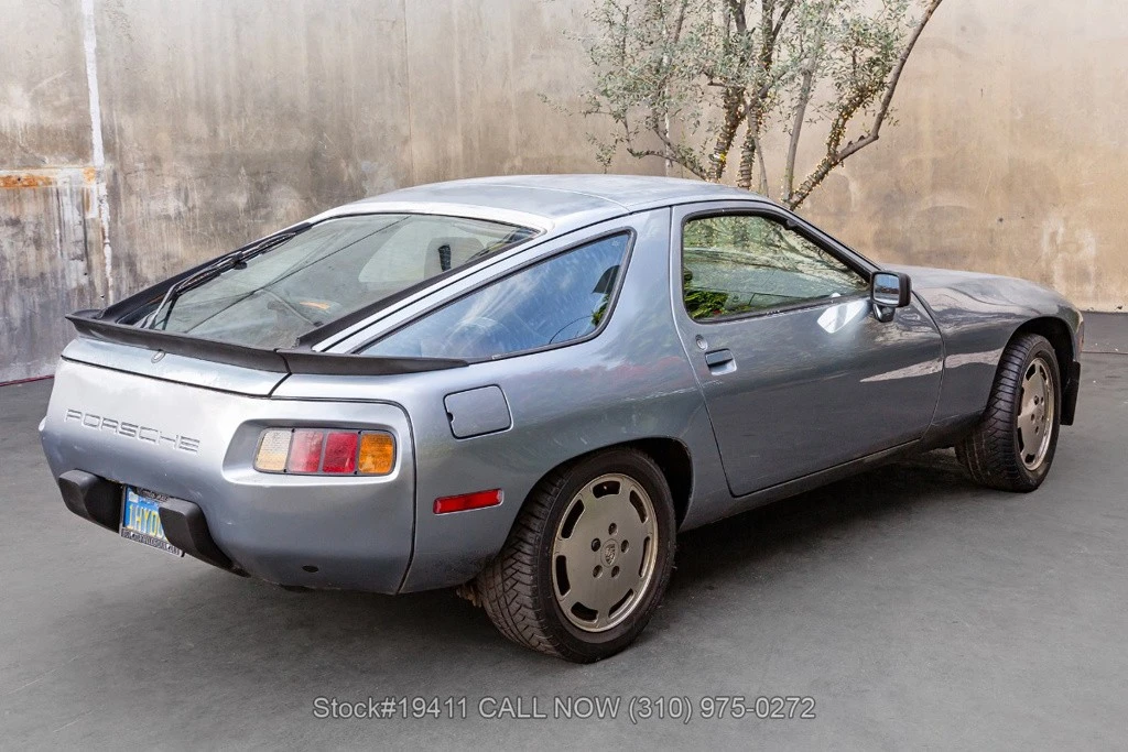 1984 Porsche 928 S - Image 5 of 12