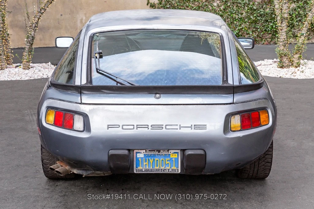 1984 Porsche 928 S - Image 6 of 12