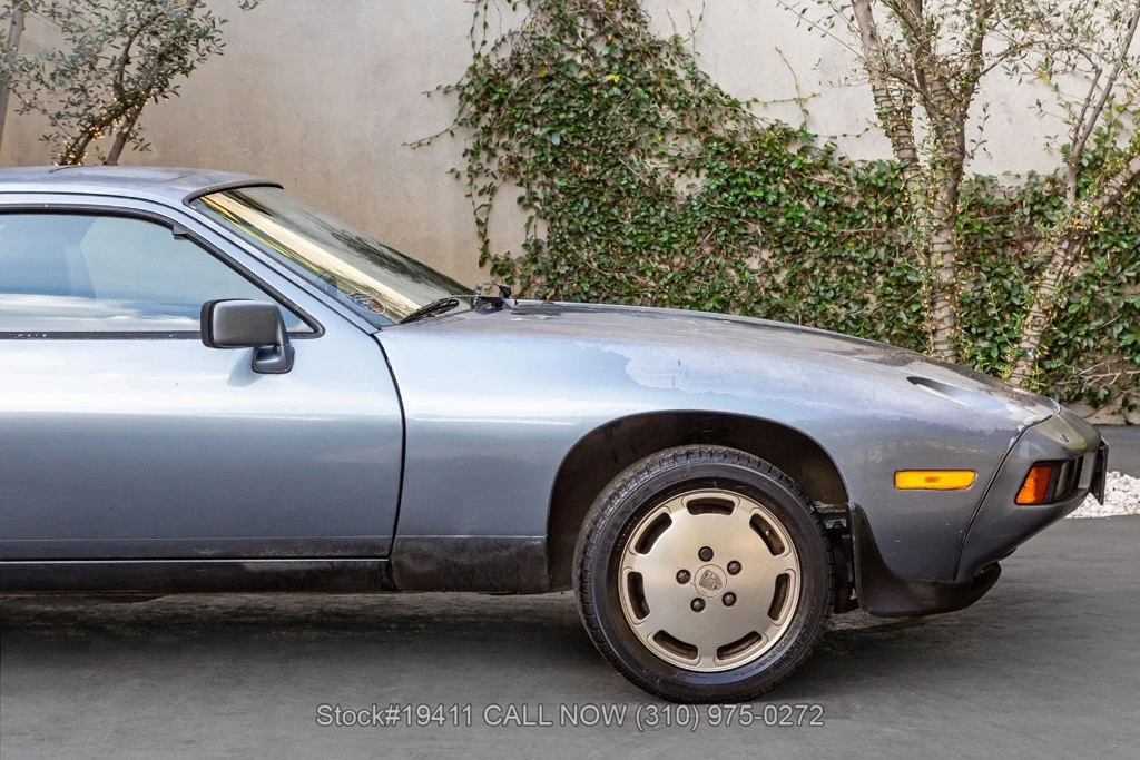 1984 Porsche 928 S - Image 10 of 12