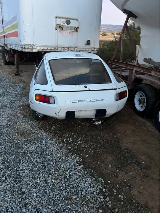 1984 Porsche 928 S - Image 16 of 19