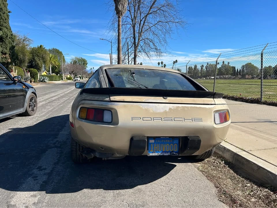 1984 Porsche 928 S - Image 4 of 9
