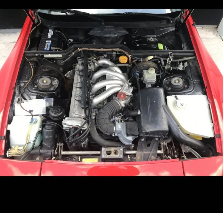 1984 Porsche 928 - Image 8 of 12